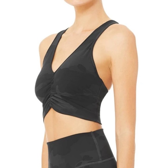 New alo yoga Wild Thing Vapor Bra in Army Print - Picture 7 of 8